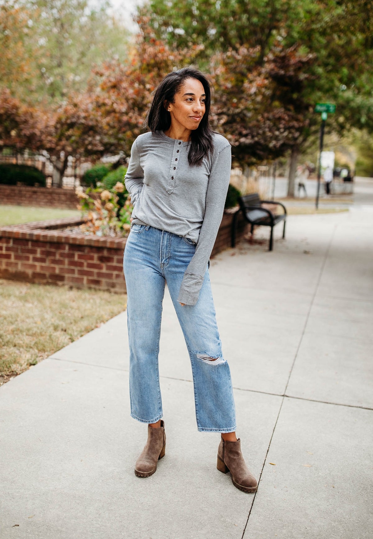 Boutique Bottoms - Jeans, Skirts, Lounge, & More – The Be Brand